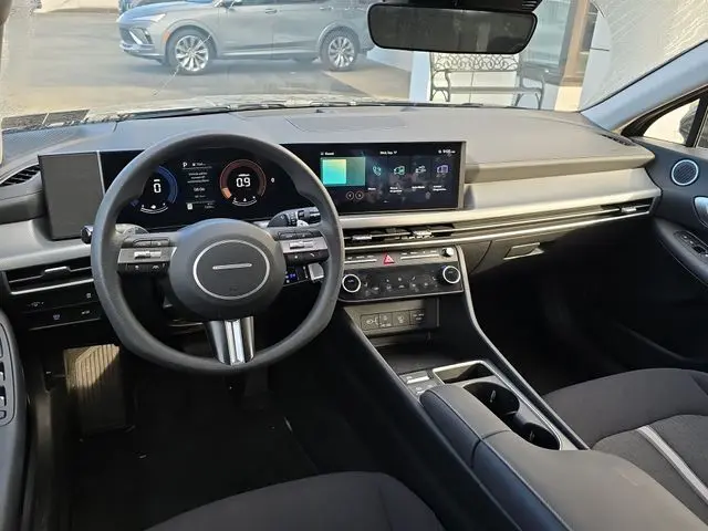 2024 Hyundai Sonata SEL photo 5