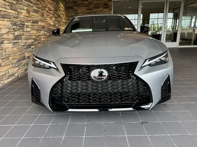 2024 Lexus IS 350 F SPORT AWD photo 3
