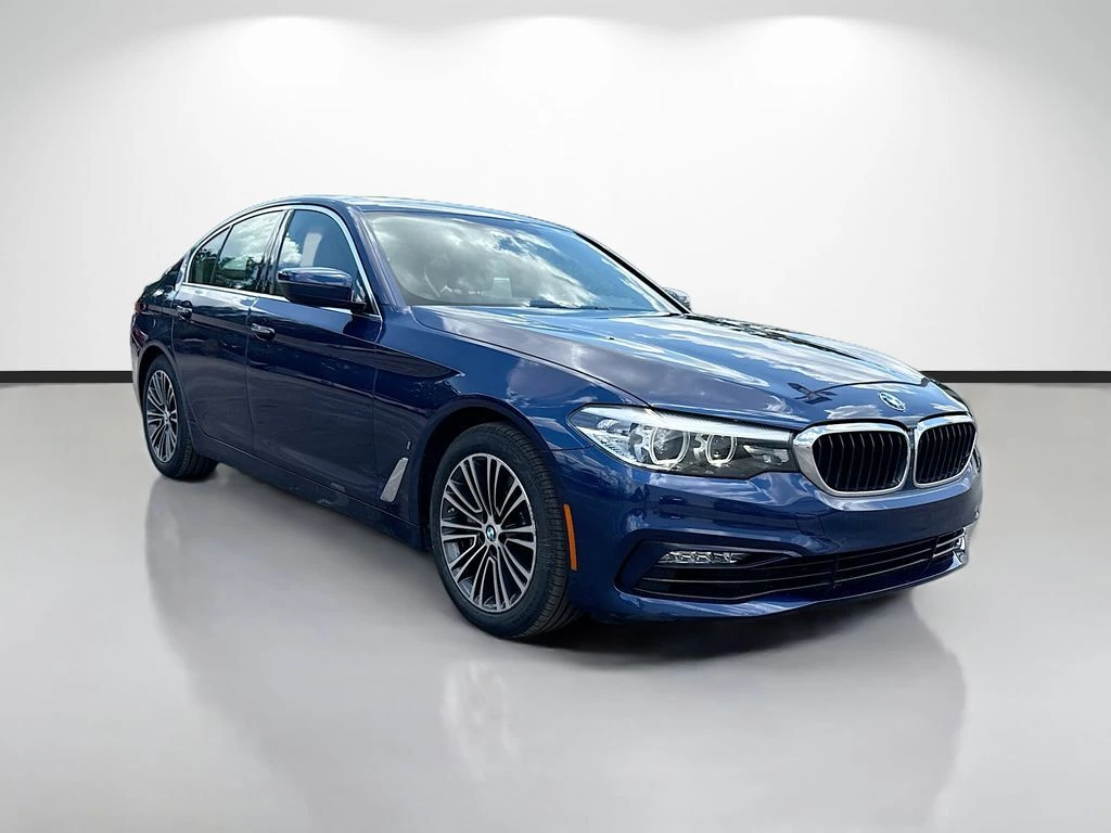 2018 BMW 5 Series 530e iPerformance Sedan's photo