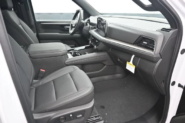 2026 Chevrolet Suburban LT - Photo 30