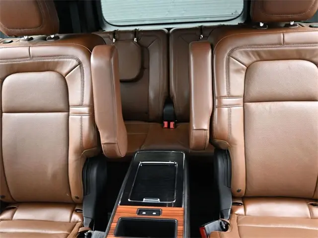 2020 Lincoln Aviator Reserve photo 14