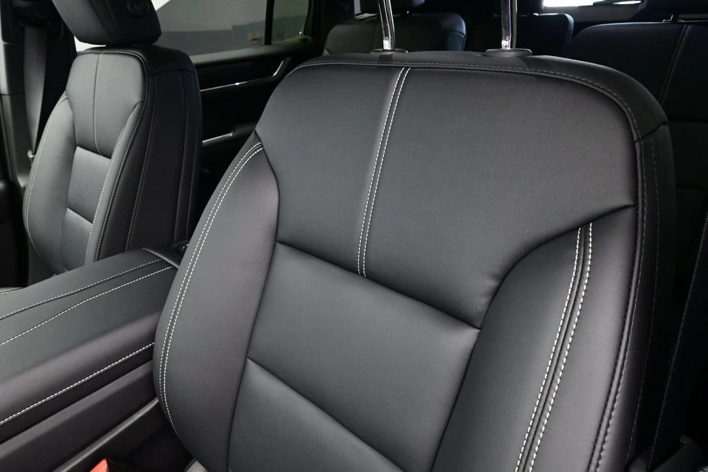 2026 GMC Acadia Elevation - Photo 16