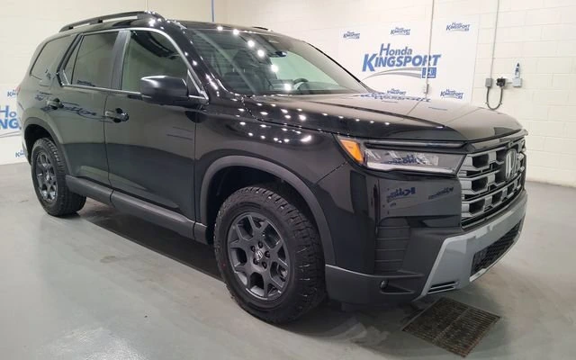 2026 Honda Pilot TrailSport AWD's photo
