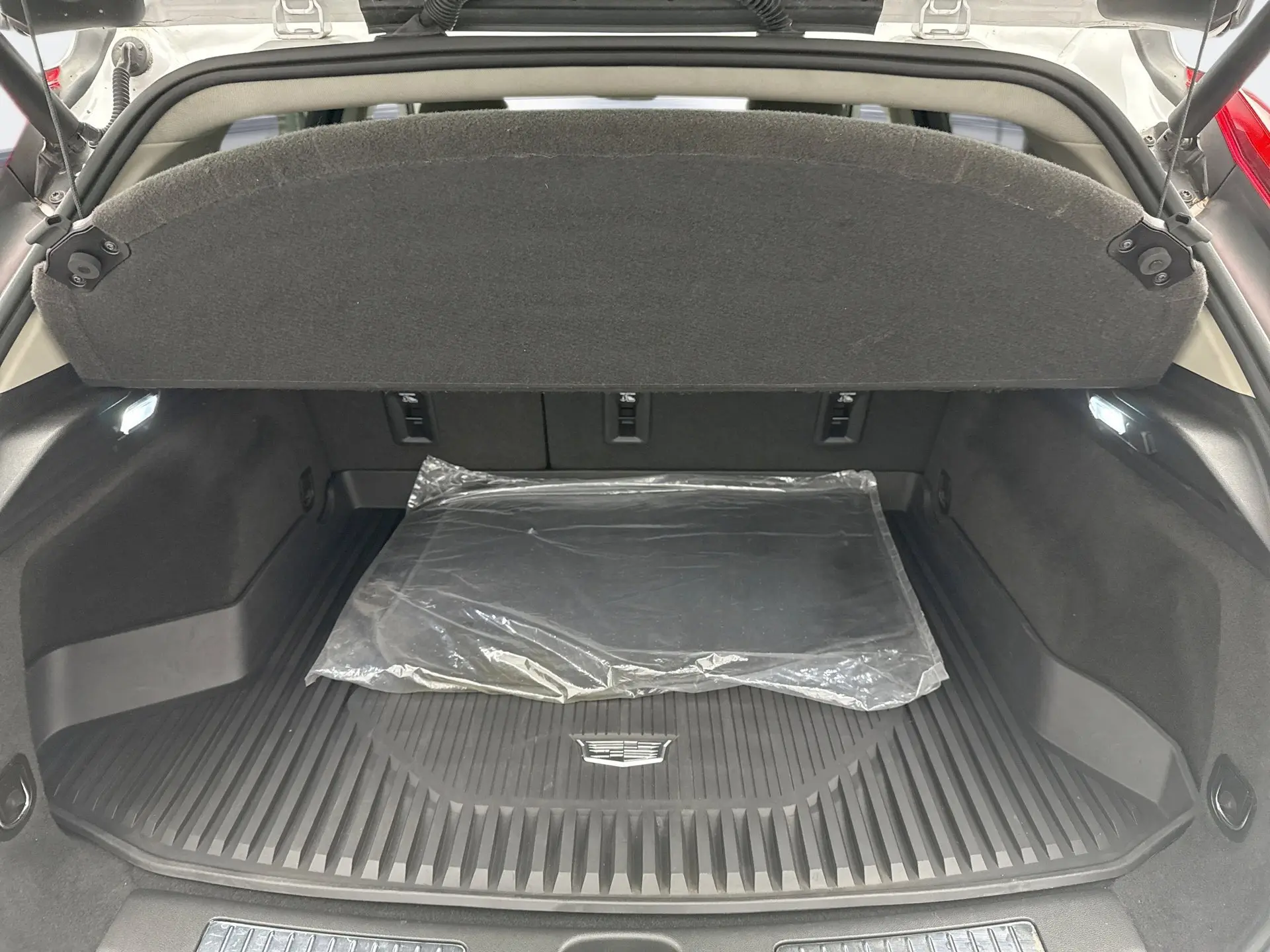 2022 Cadillac XT4 Premium Luxury photo 19
