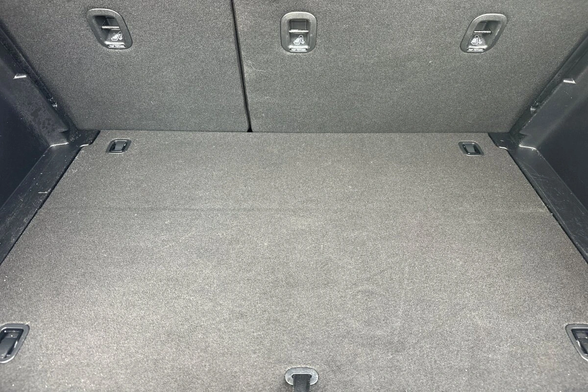 2025 Hyundai Venue SEL - Photo 15