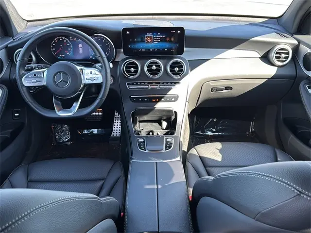 2022 Mercedes Benz GLC 300 photo 10