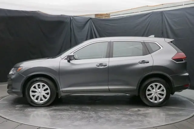 2019 Nissan Rogue S photo 4