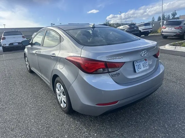 2016 Hyundai Elantra SE photo 6
