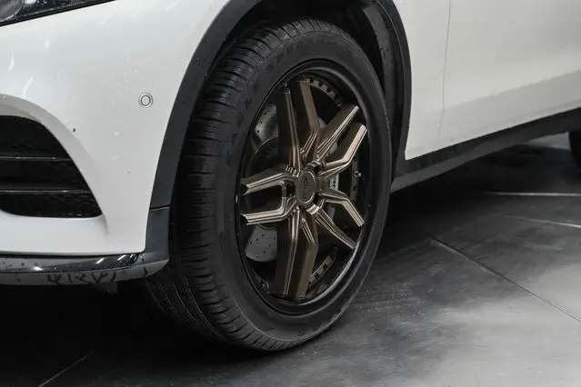 2019 Mercedes Benz GLC 43 AMG 4MATIC photo 7