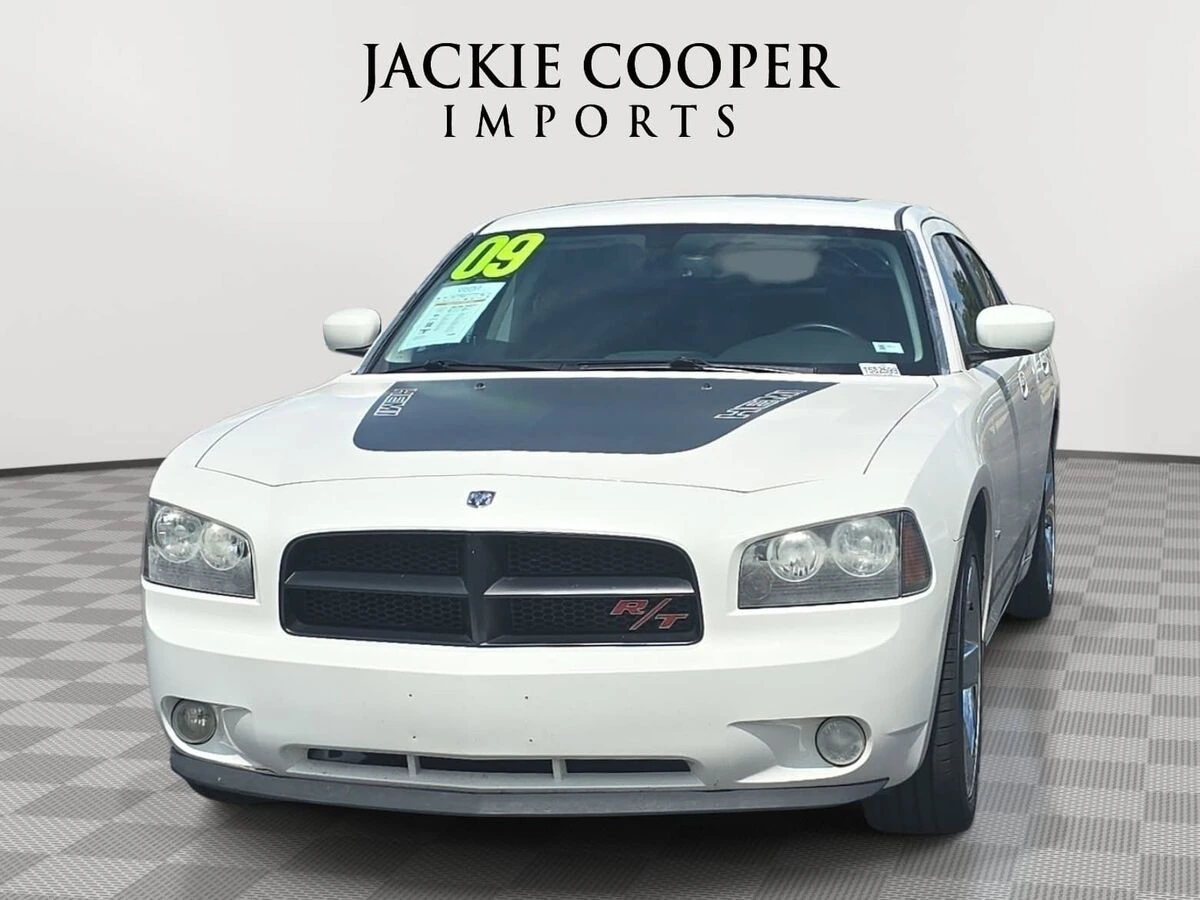 2009 Dodge Charger R/T's photo