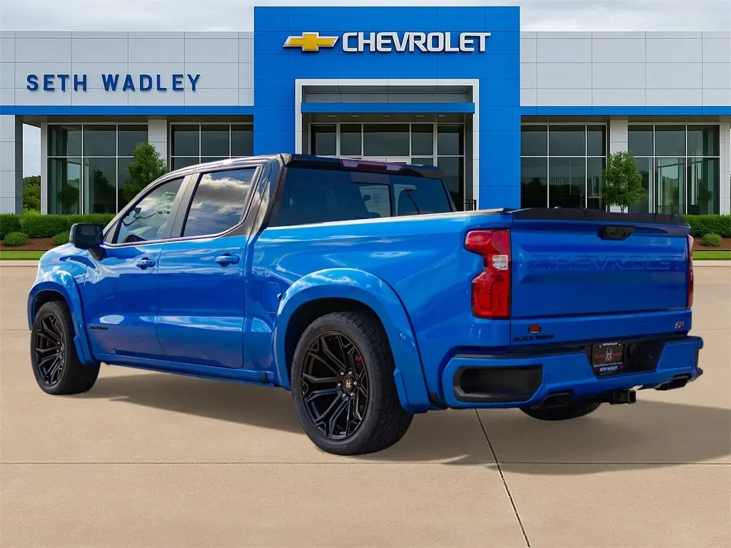 2025 Chevrolet Silverado 1500 RST photo 4