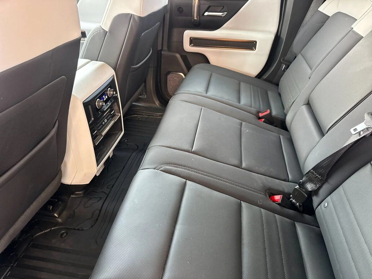 2024 GMC HUMMER EV 3X - Photo 12