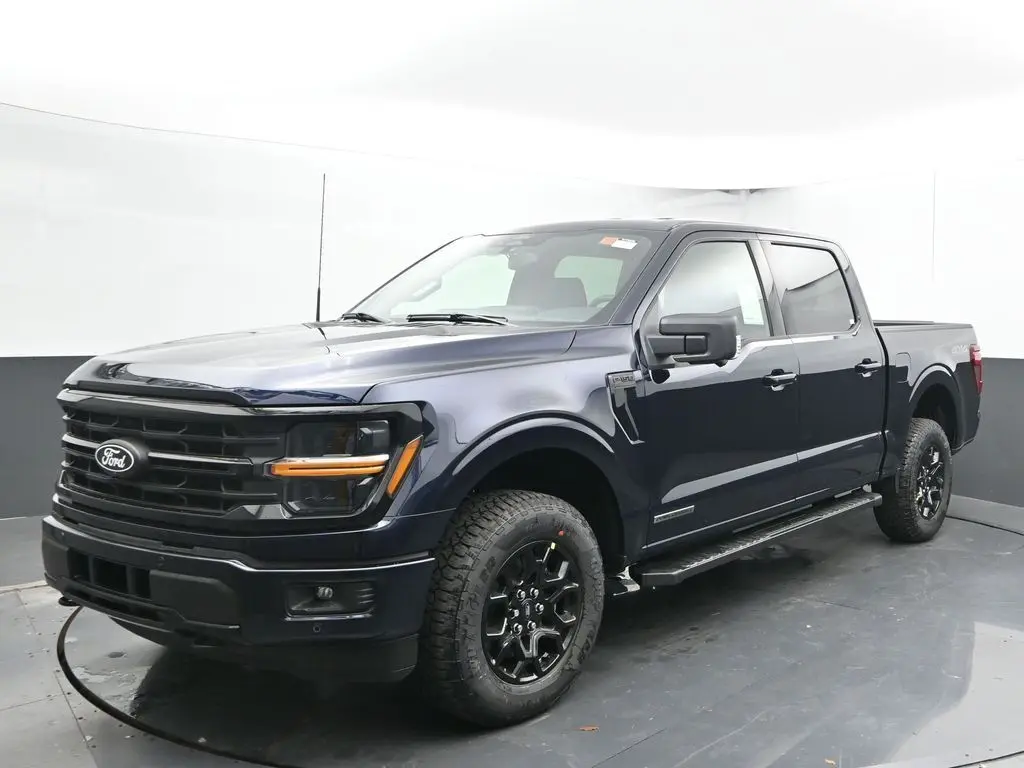 2025 Ford F-150 XLT photo 4