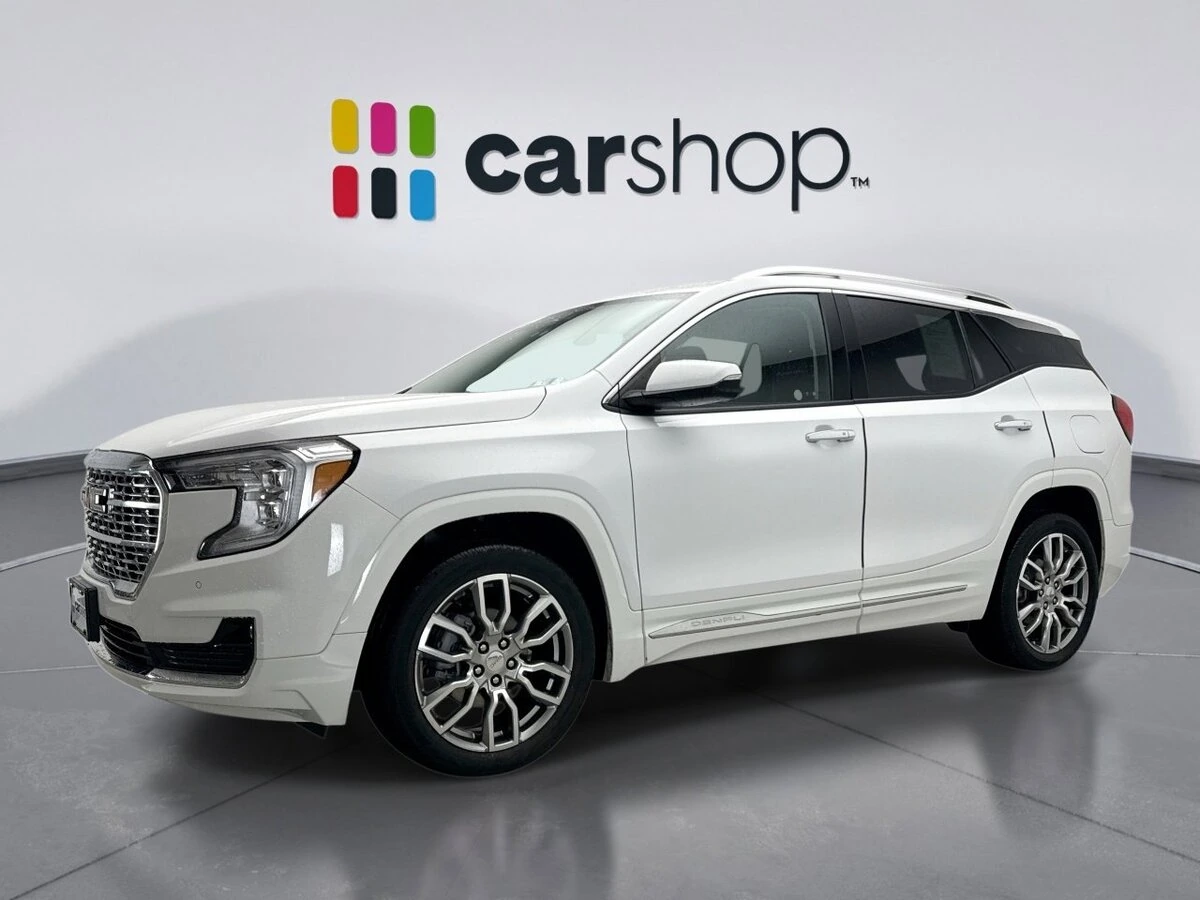 2023 GMC Terrain Denali AWD's photo