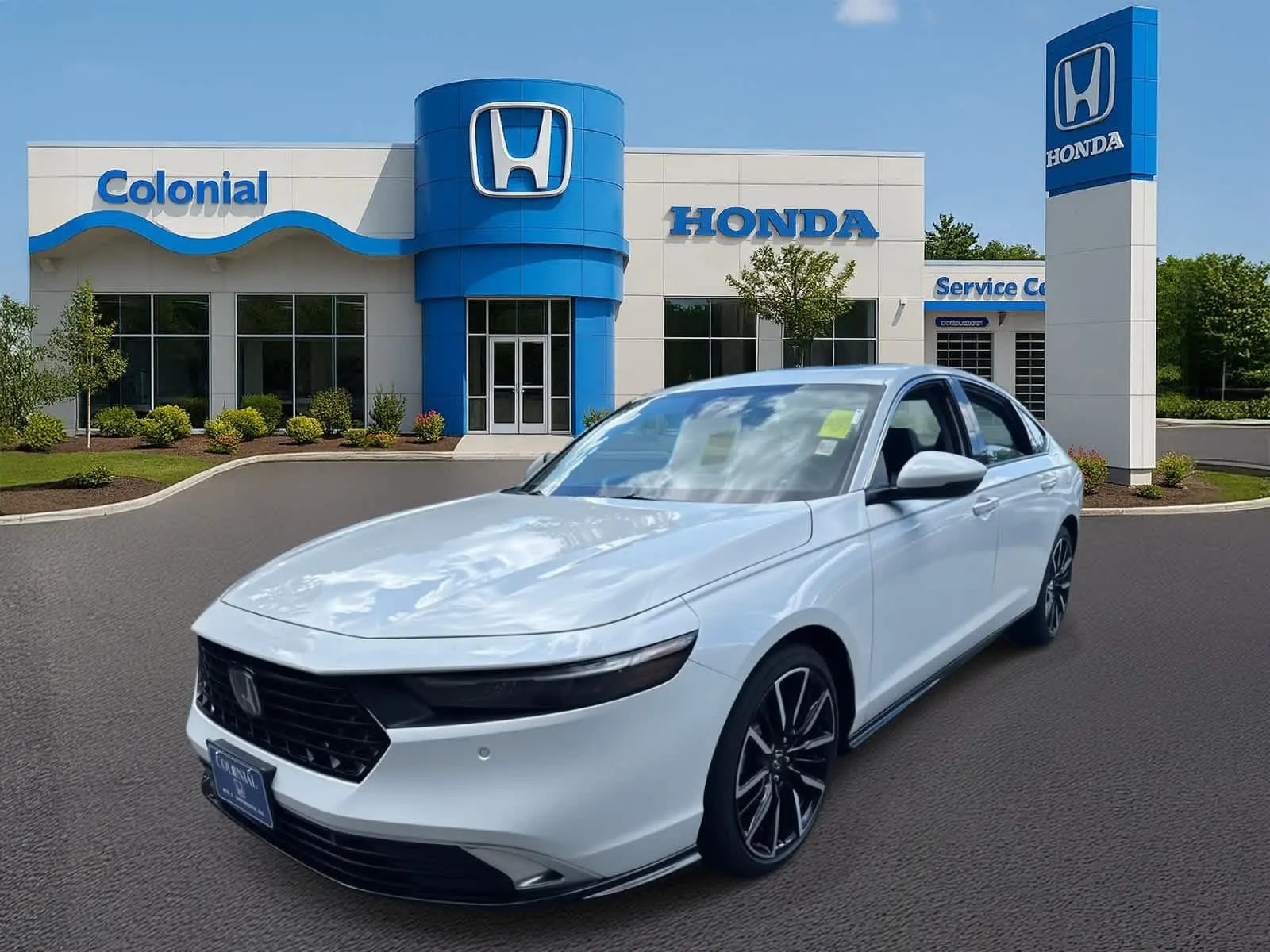 2025 Honda Accord Hybrid Touring photo 2