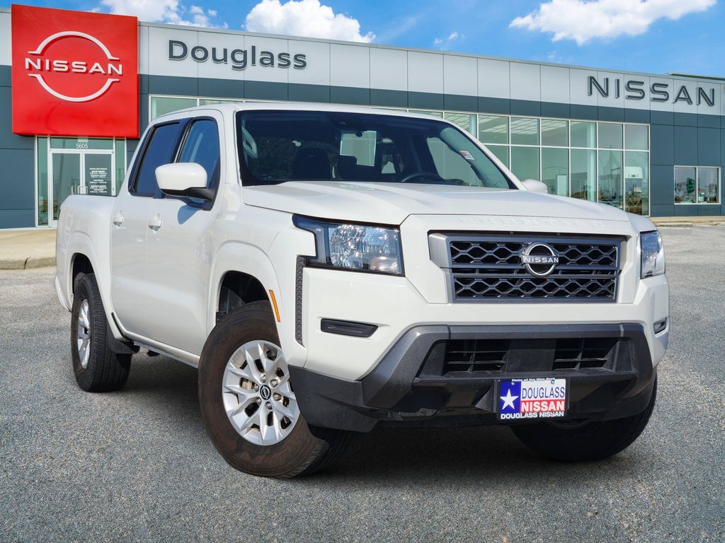 2024 Nissan® Frontier SV