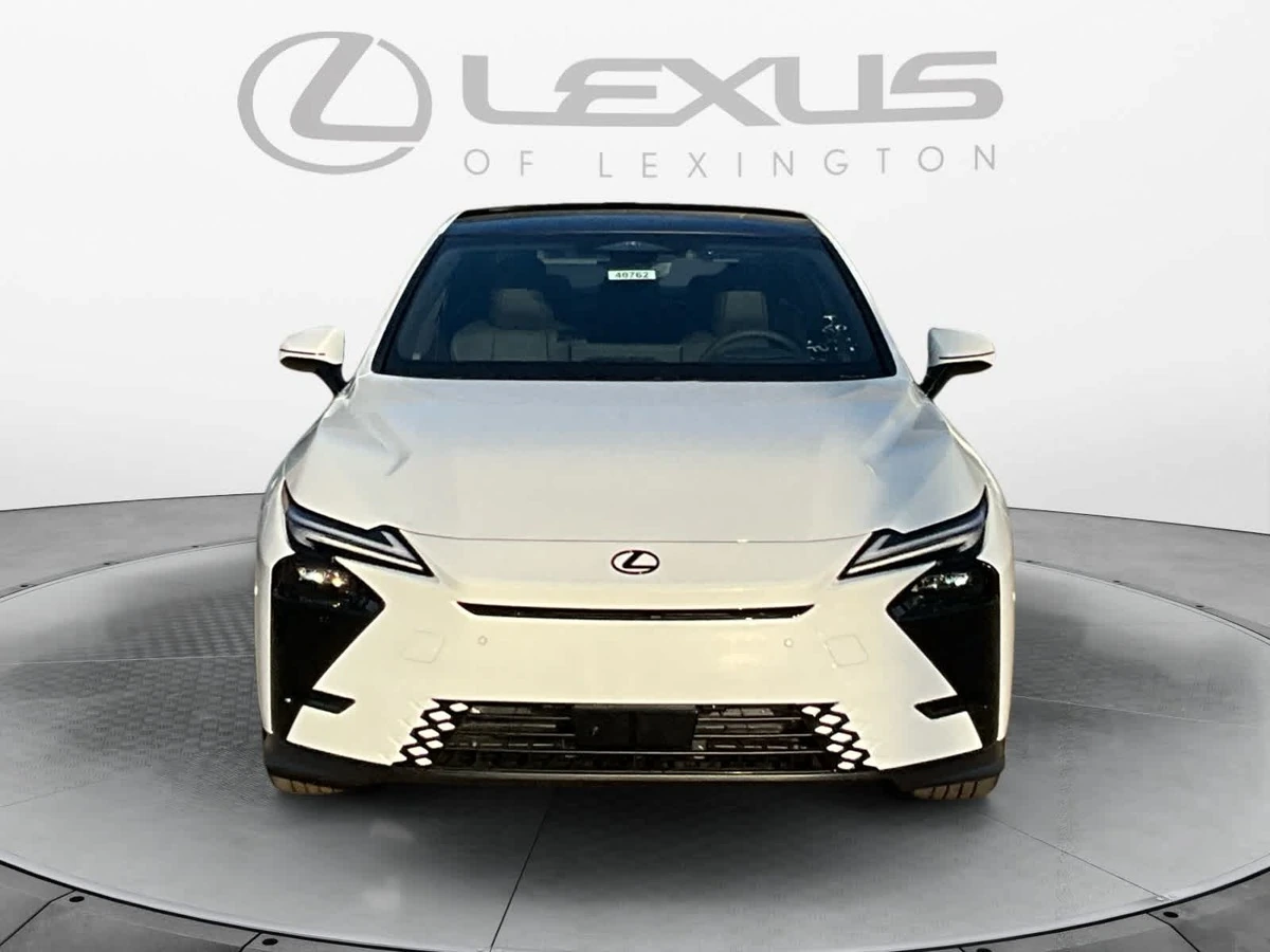 2026 Lexus ES Hybrid 350h Premium+ - Photo 8