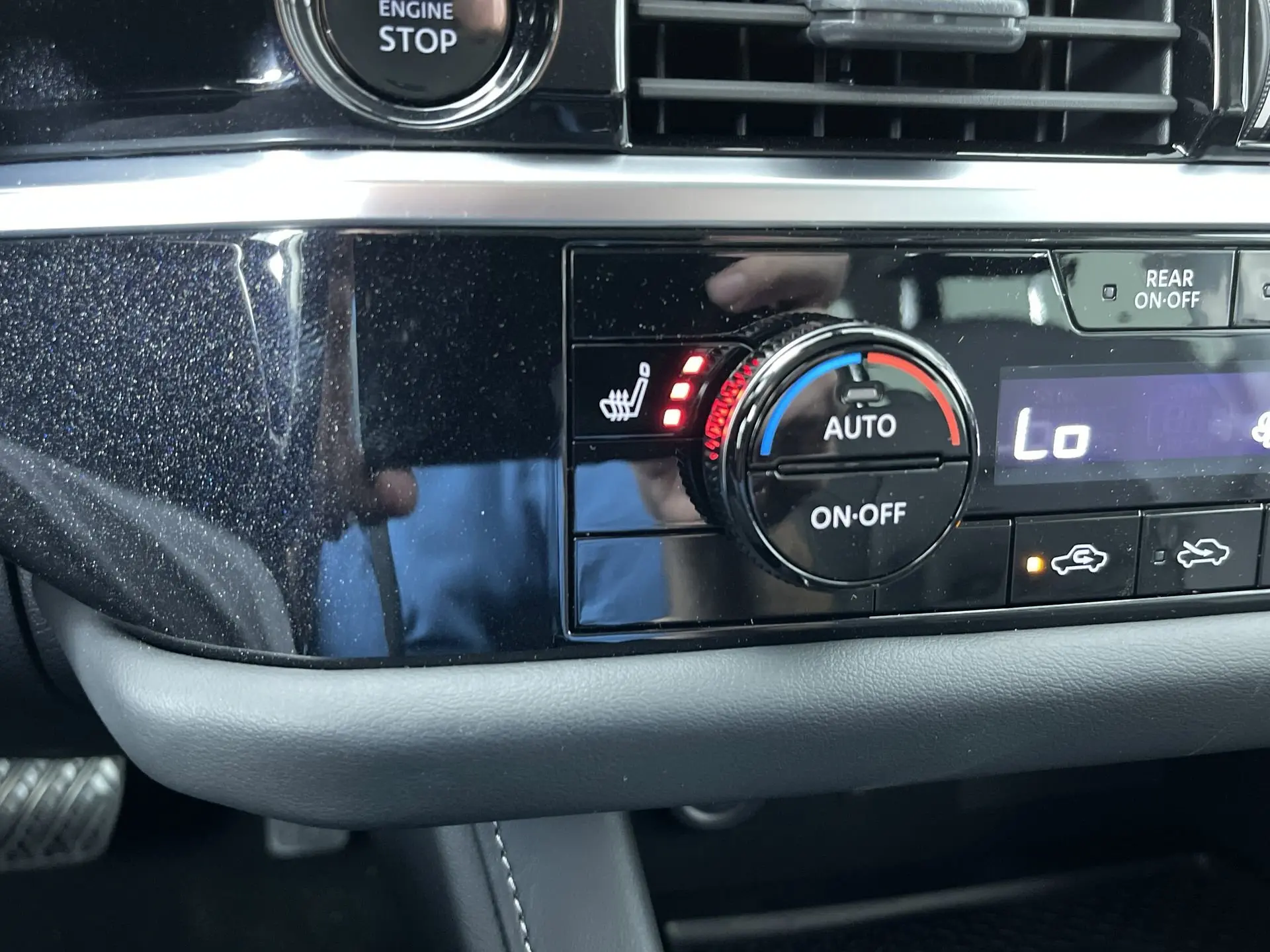2025 Nissan Pathfinder SL photo 19
