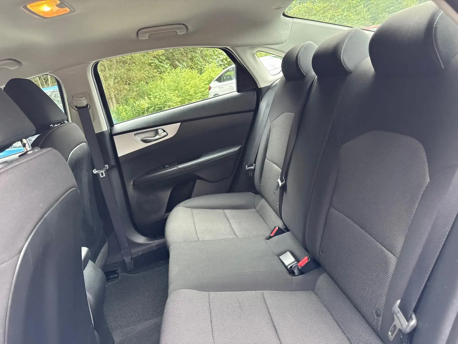 2024 Kia Forte LXS photo 31