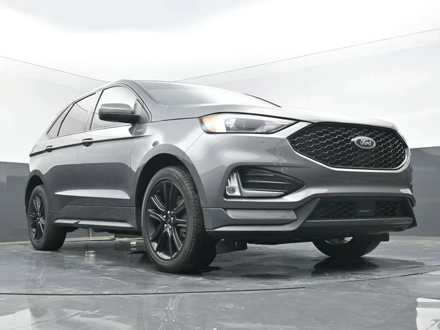 2024 Ford Edge ST-Line AWD's photo