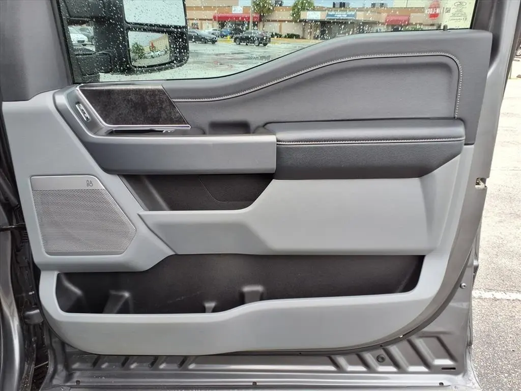 2023 Ford F-250 photo 14