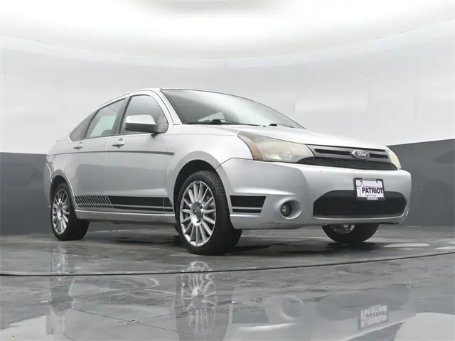 2011 Ford Focus SES photo 38