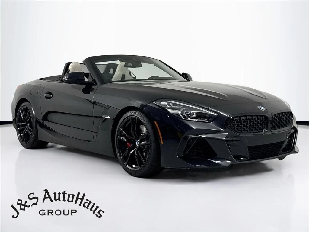 2022 BMW Z4 M40i's photo