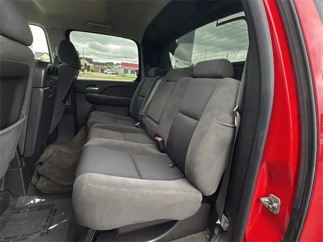 2009 Chevrolet Avalanche LS photo 12
