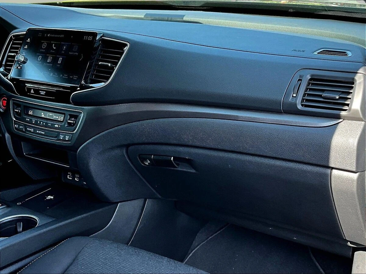 2025 Honda Ridgeline Sport - Photo 27