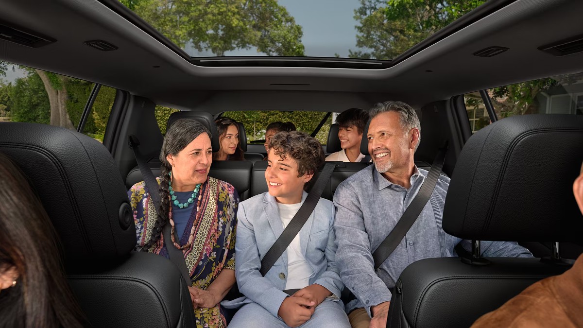 2026 Chevy Traverse Interior Cabin Filled with Family