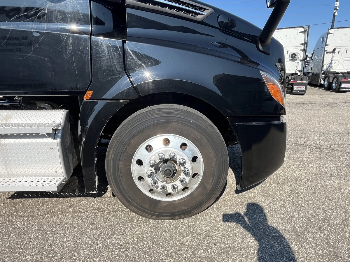 2020 Freightliner Cascadia — photo 4