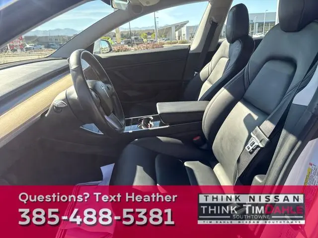2019 Tesla Model 3 Long Range photo 9