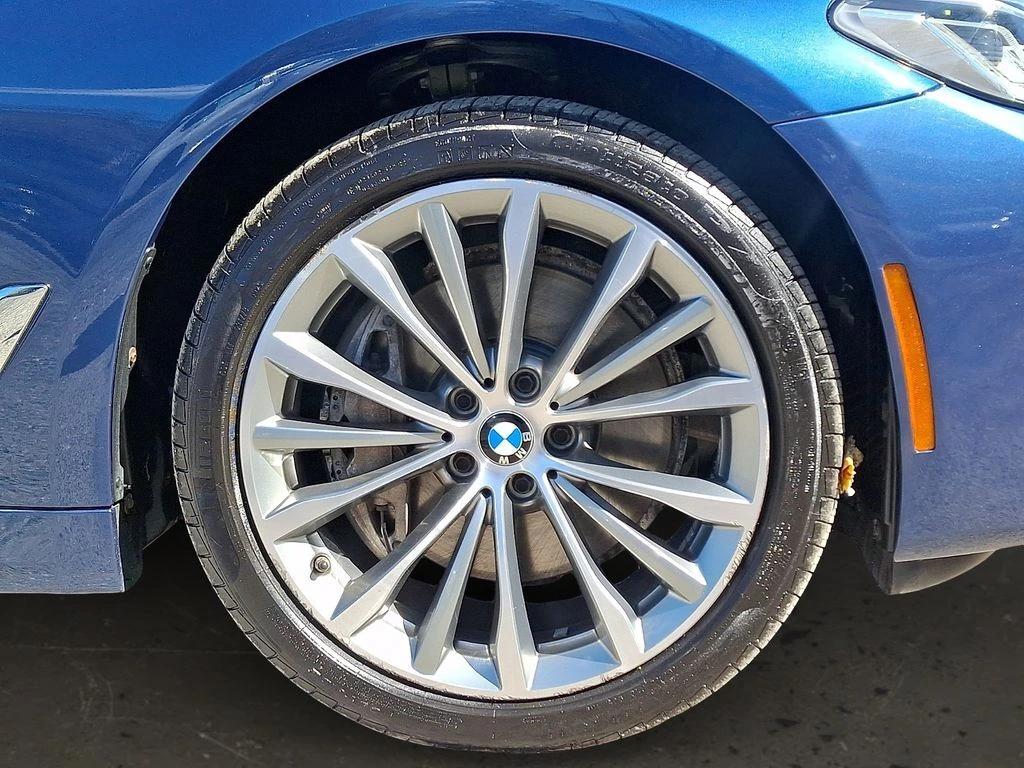 2023 BMW 5 Series 540i - Photo 9