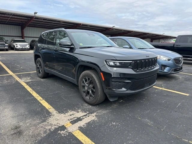 2025 Jeep Grand Cherokee's photo