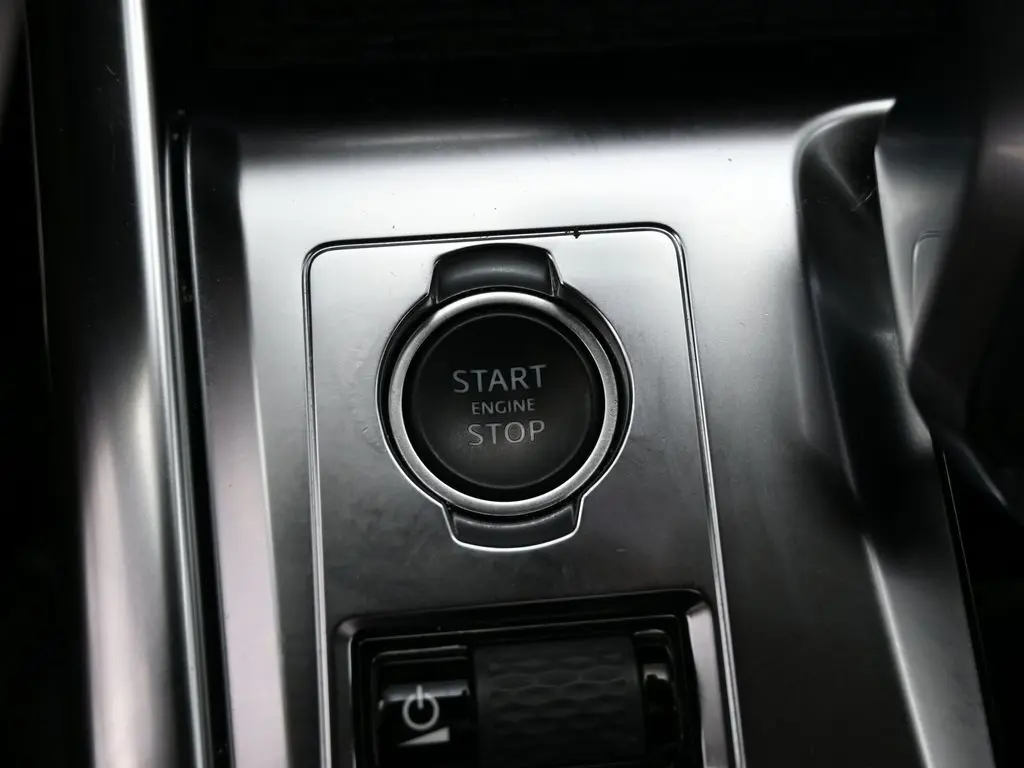 2022 Jaguar XF R-Dynamic SE photo 27