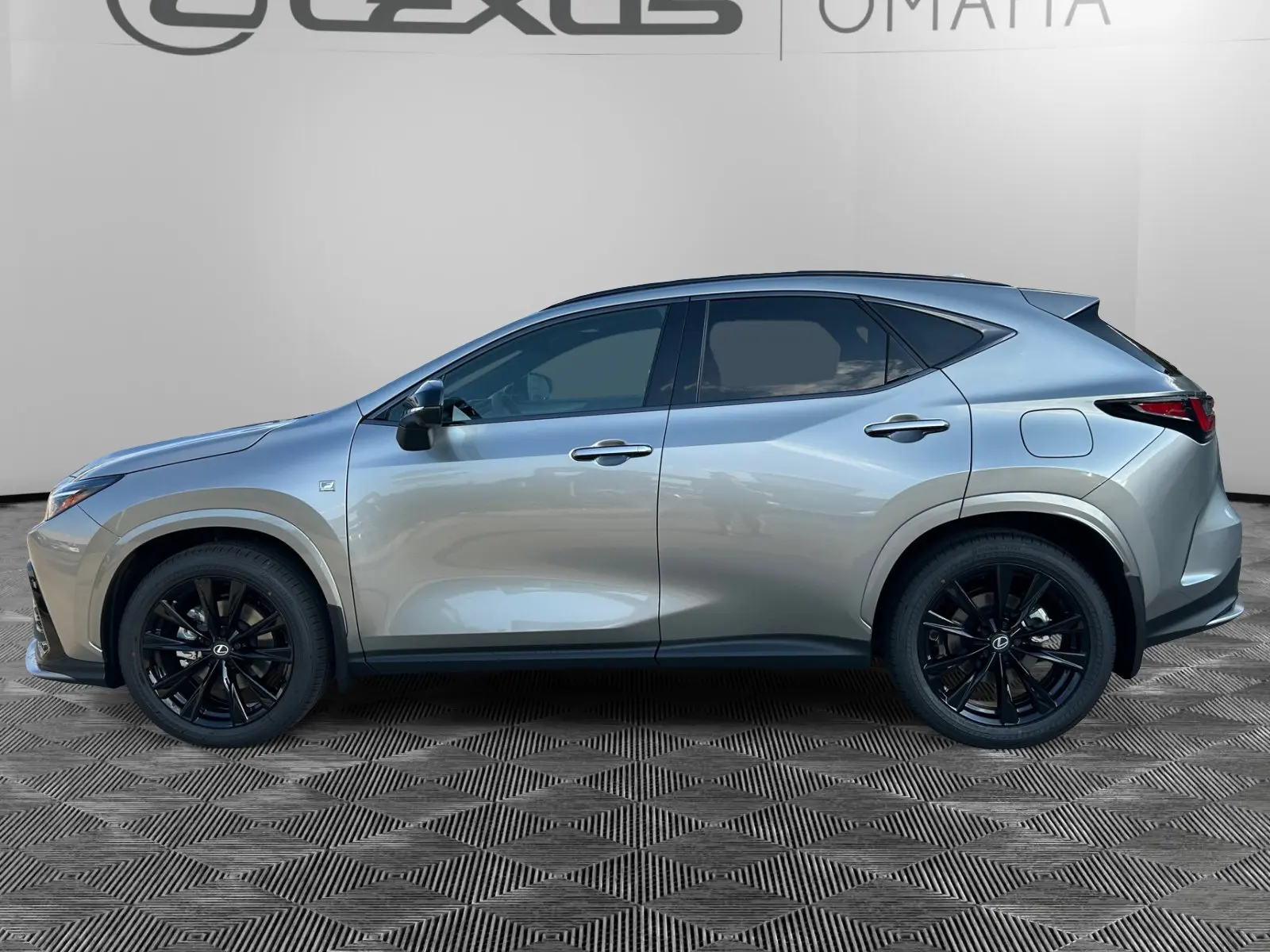2026 Lexus NX 350 F SPORT Handling AWD photo 2