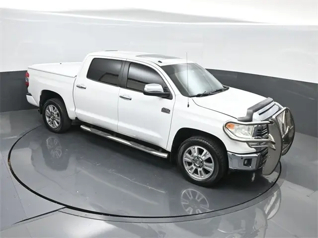 2016 Toyota Tundra Platinum photo 39