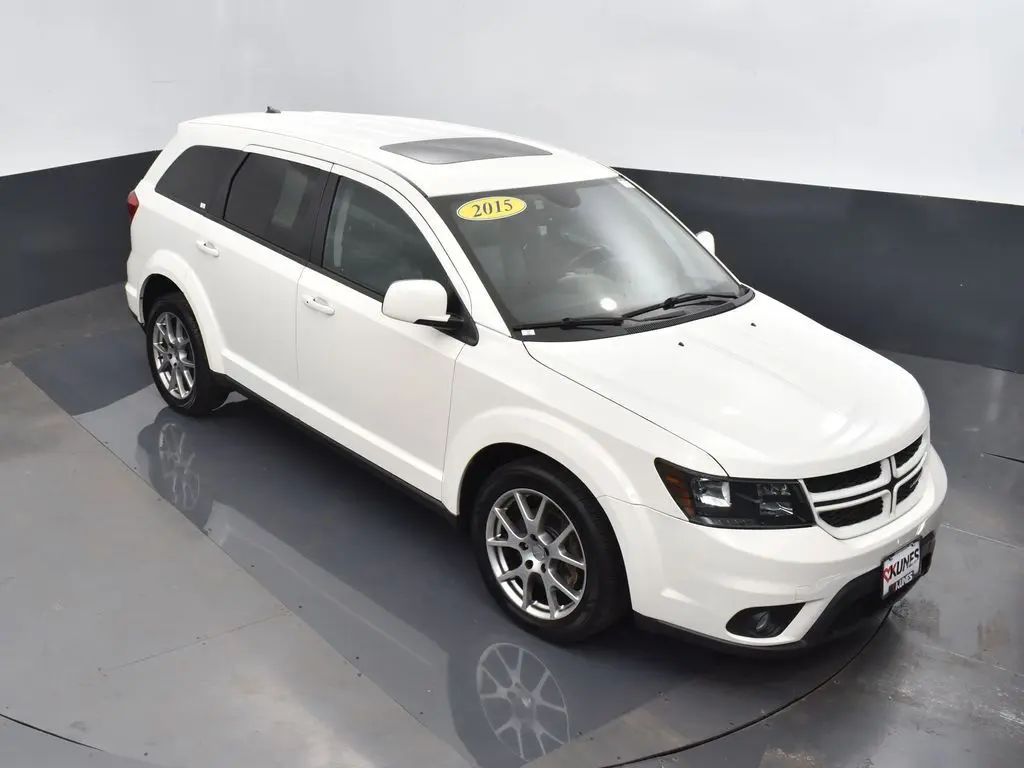 2015 Dodge Journey R/T photo 32