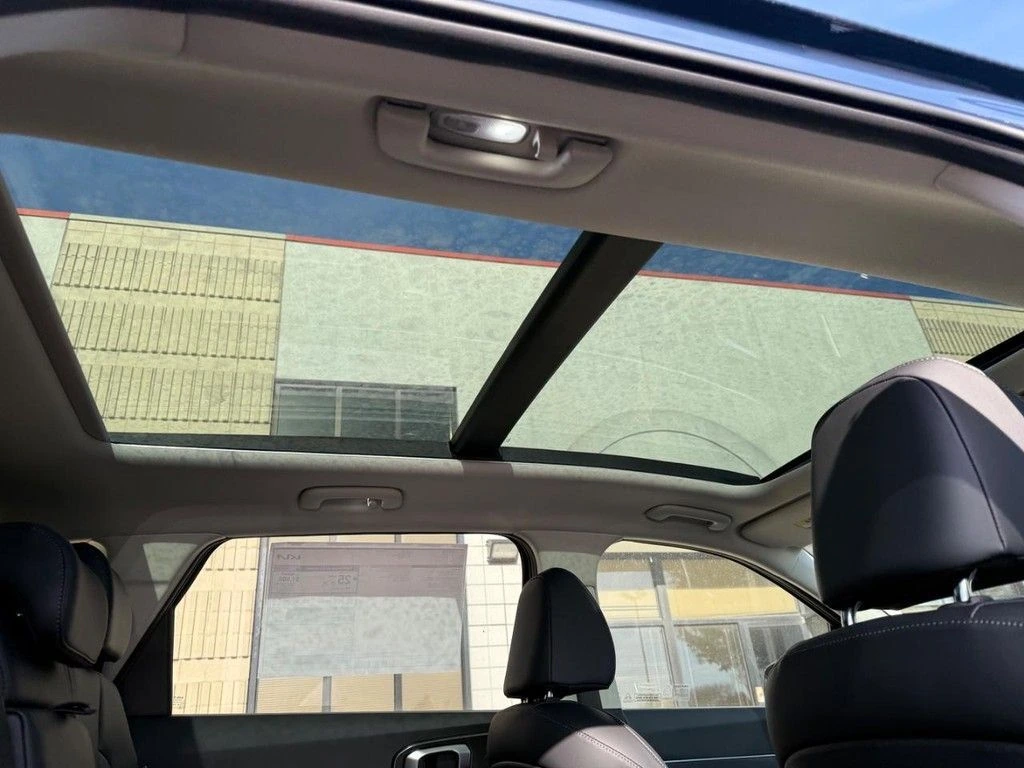 2026 Kia Sorento S - Photo 7