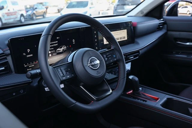 2025 Nissan Kicks SR - Photo 14