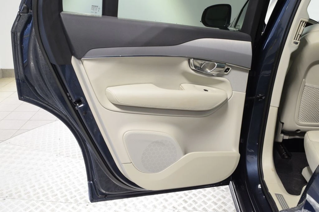2023 Volvo XC90 Core - Photo 24