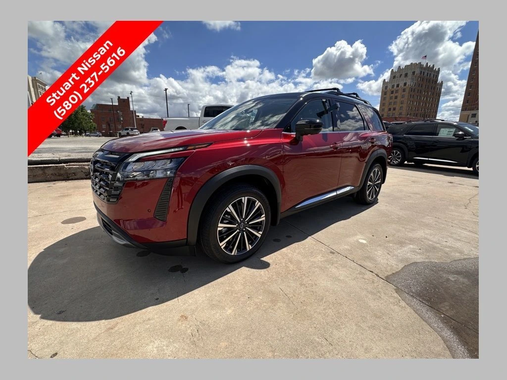2026 Nissan Pathfinder Platinum 4WD's photo