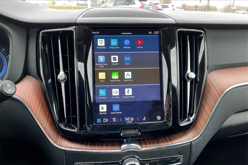 2023 Volvo - image 14