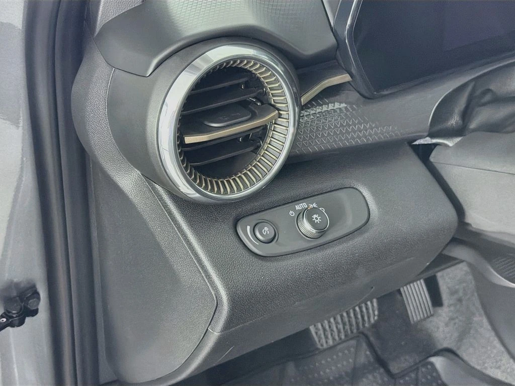 2026 Chevrolet Trax Activ - Photo 10