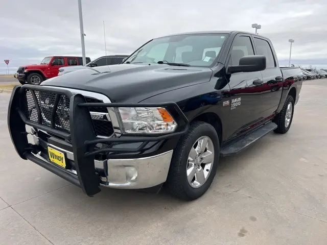 2019 Ram 1500 Classic Tradesman photo 3