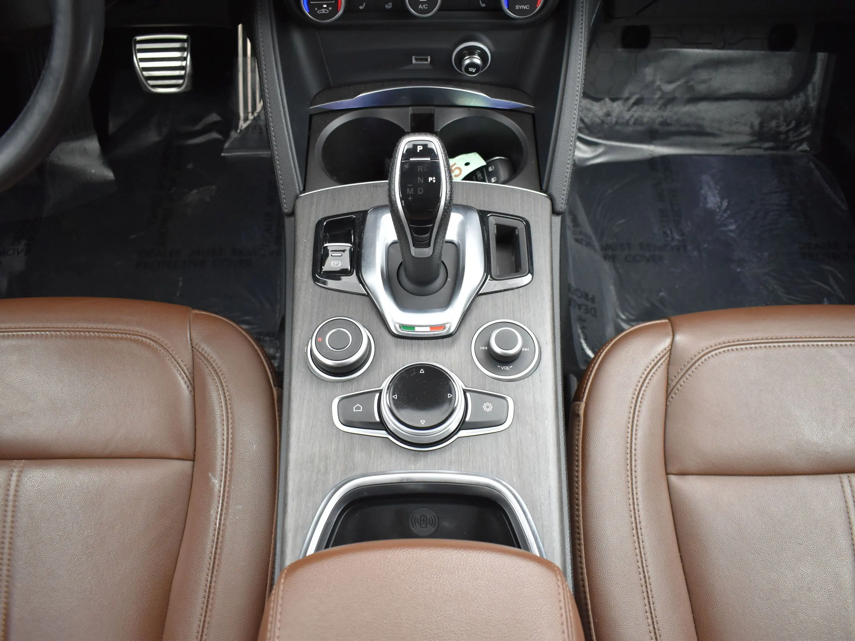 2022 Alfa Romeo Stelvio Ti photo 15