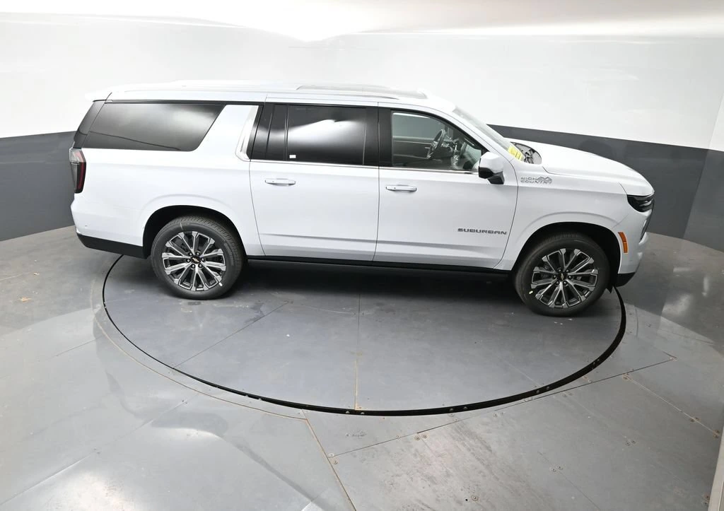 2026 Chevrolet Suburban High Country - Photo 31