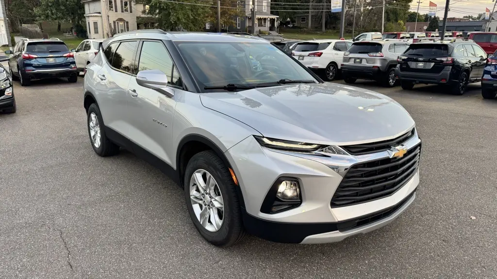 2021 Chevrolet Blazer 1LT photo 2