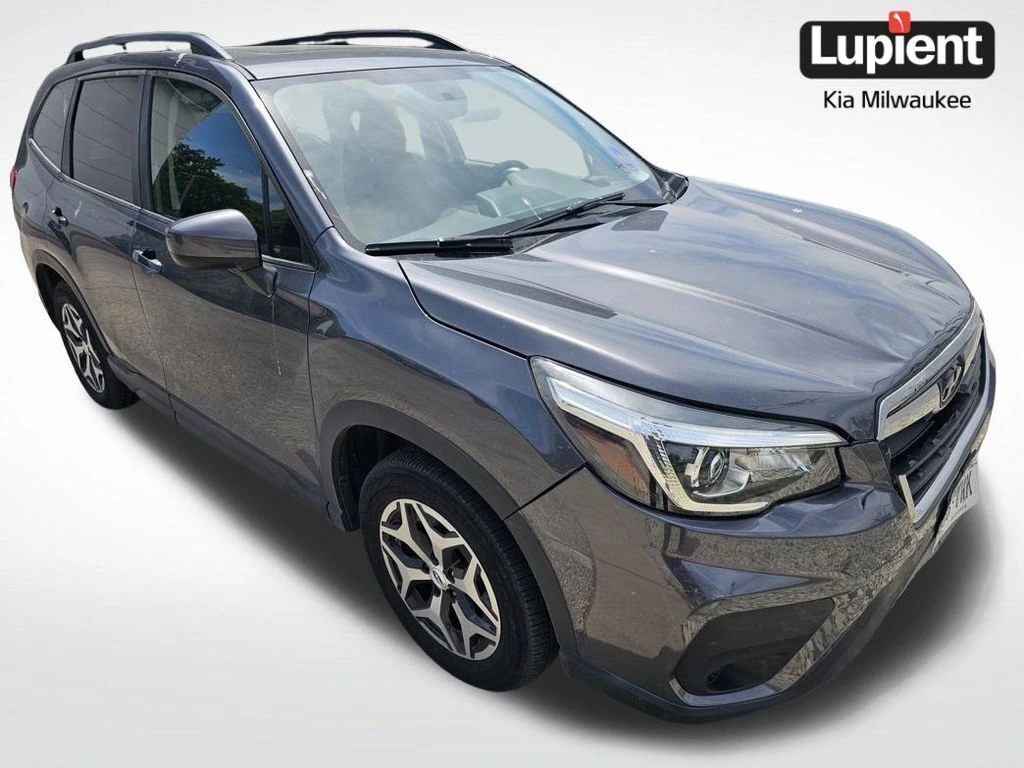 2020 Subaru Forester Premium's photo