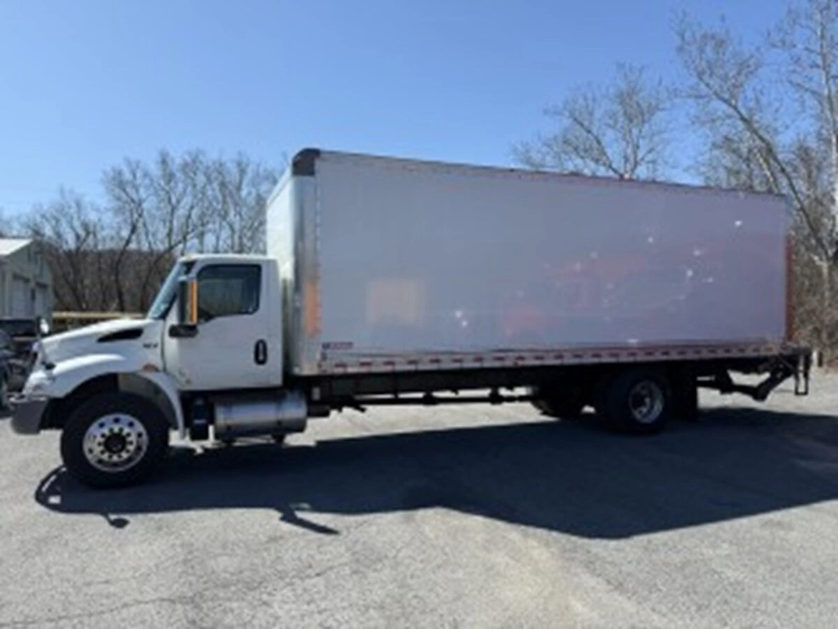 2022 International - image 6